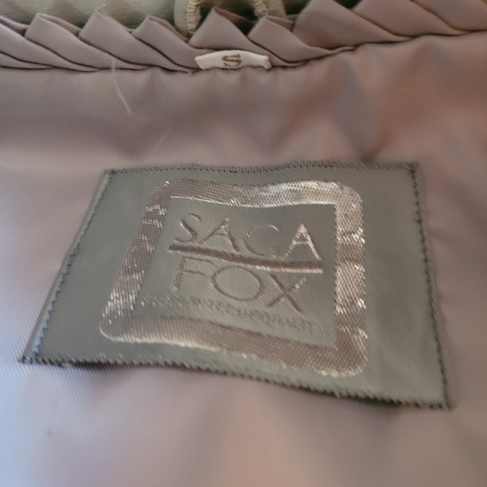 Saga Fox Fur Coat Jacket Small Glamorous Luxury Smoke Free Clean - Picture 9 of 12